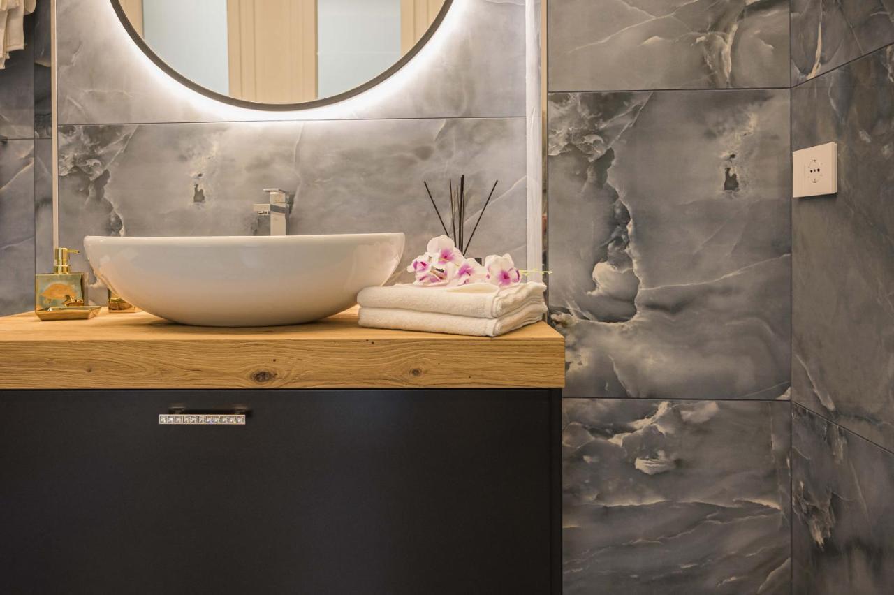 Apartment Vip Verona Luxury Apartment *