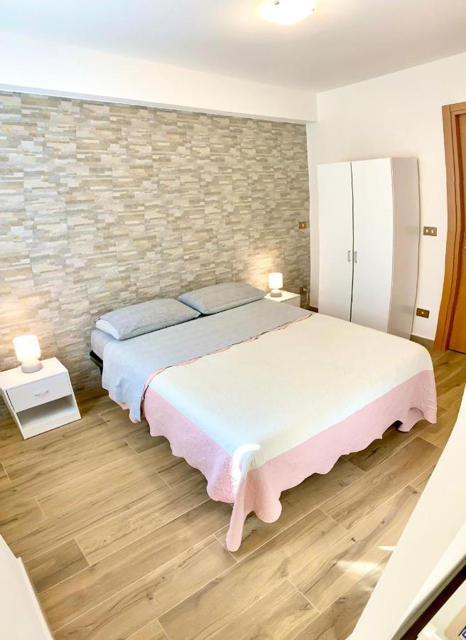 Leone Verona