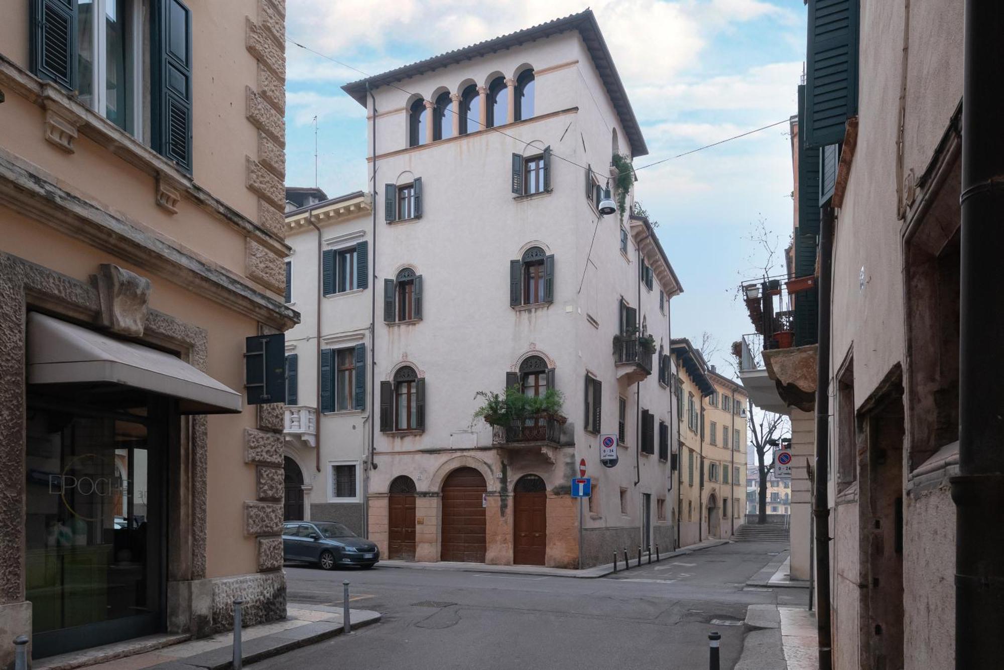 Residenza Roccamaggiore Verona