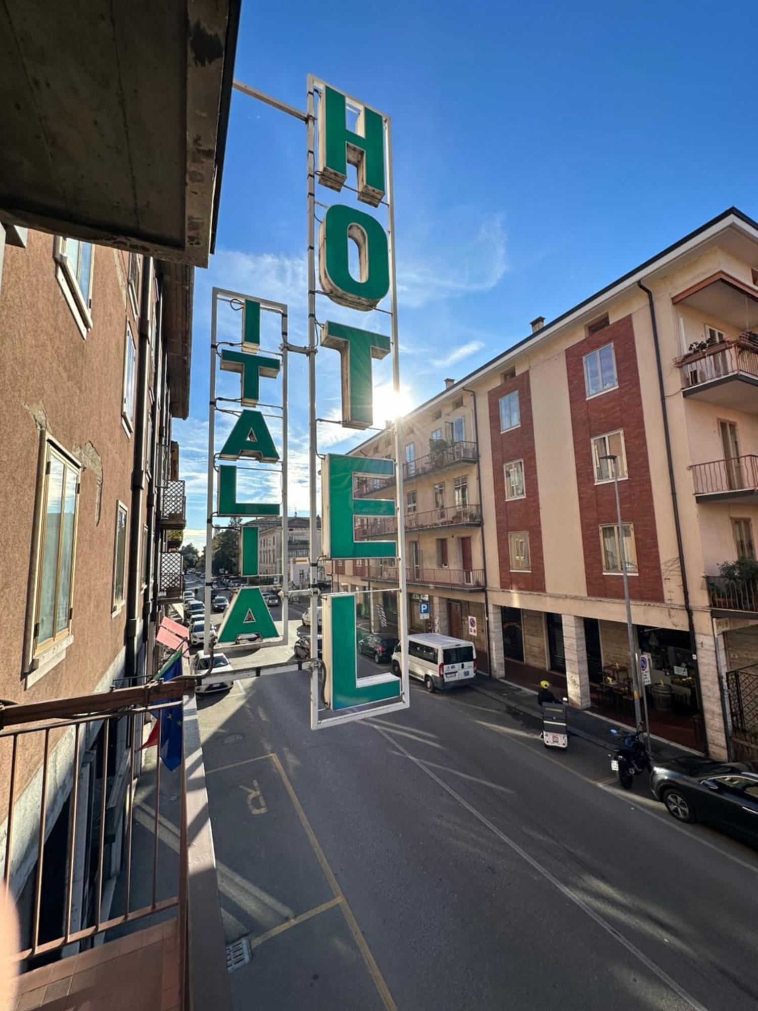 Italia Hotel 3*