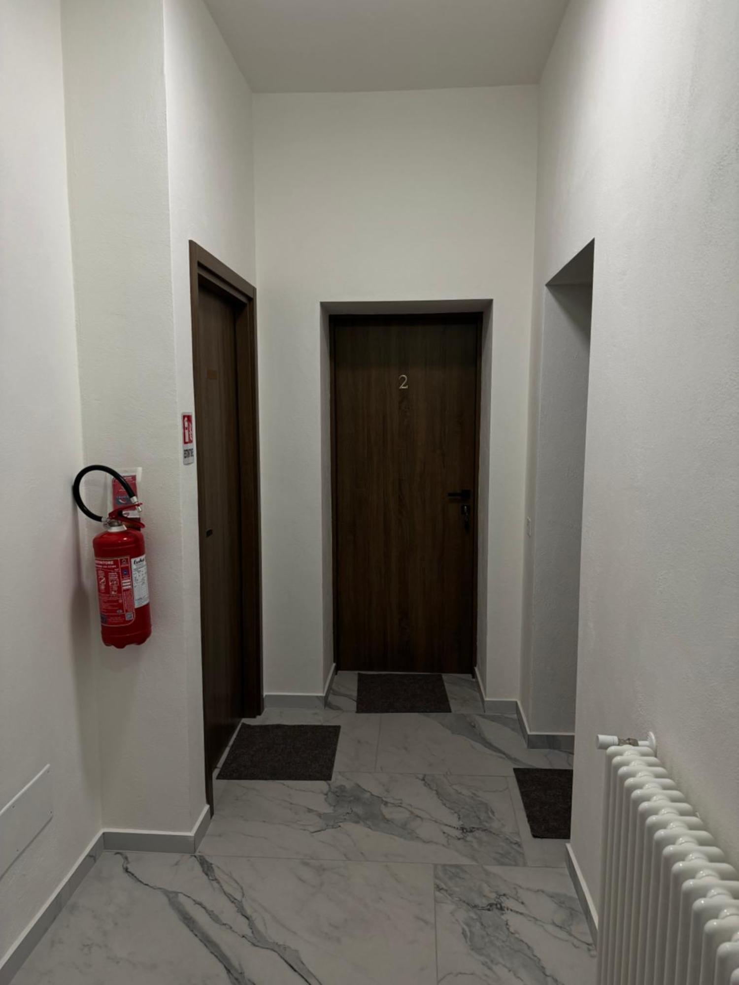 Apartment Fiore Di Pietra 2