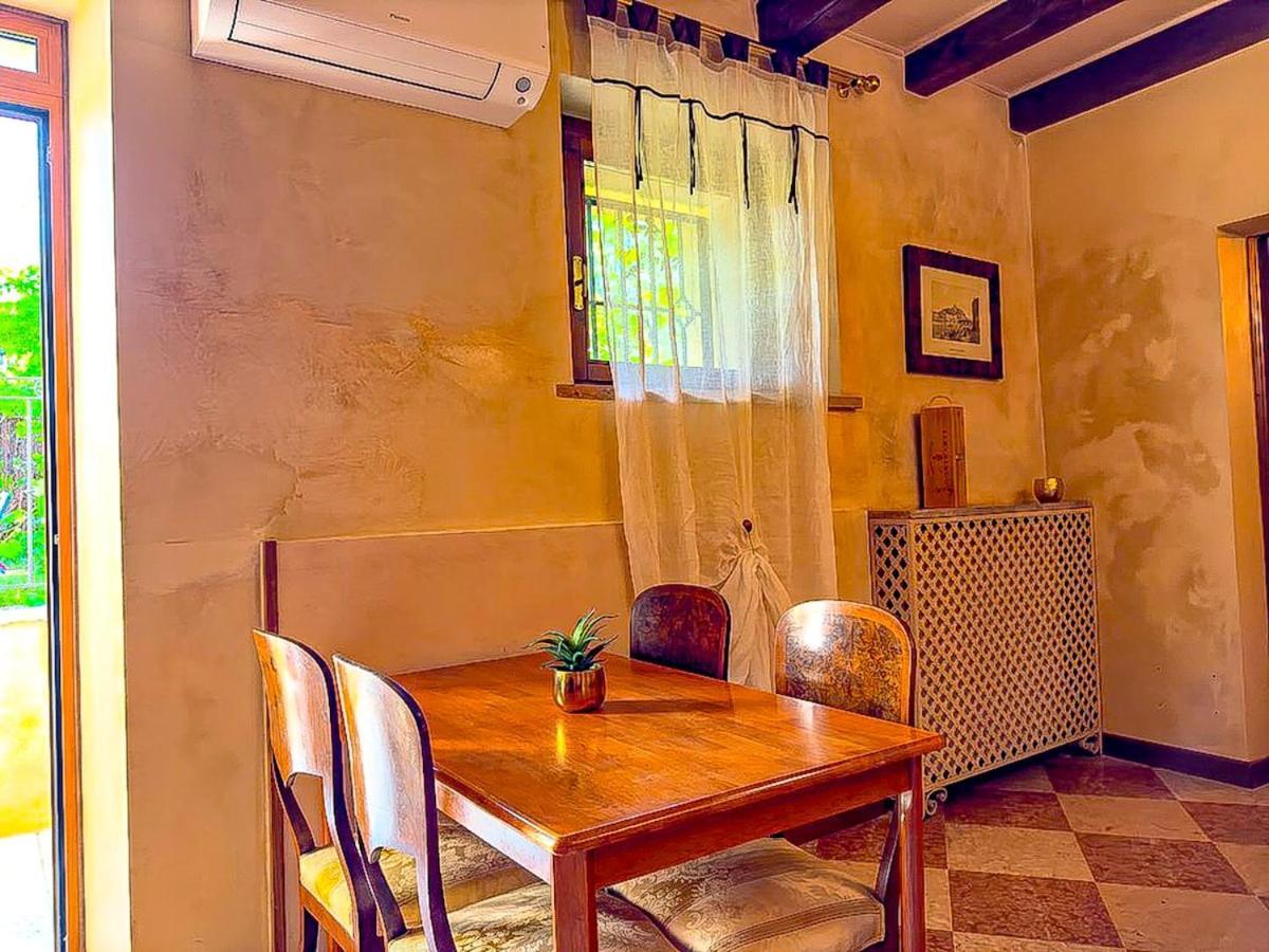 Appartamento At Ponte Pietra With Garden And Parking