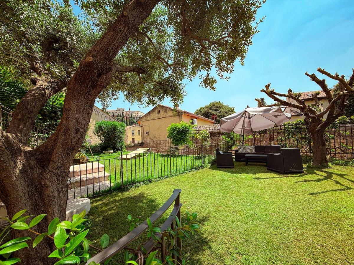At Ponte Pietra With Garden And Parking Appartamento *