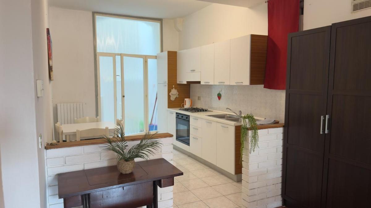Apartment At Theater Free Parking