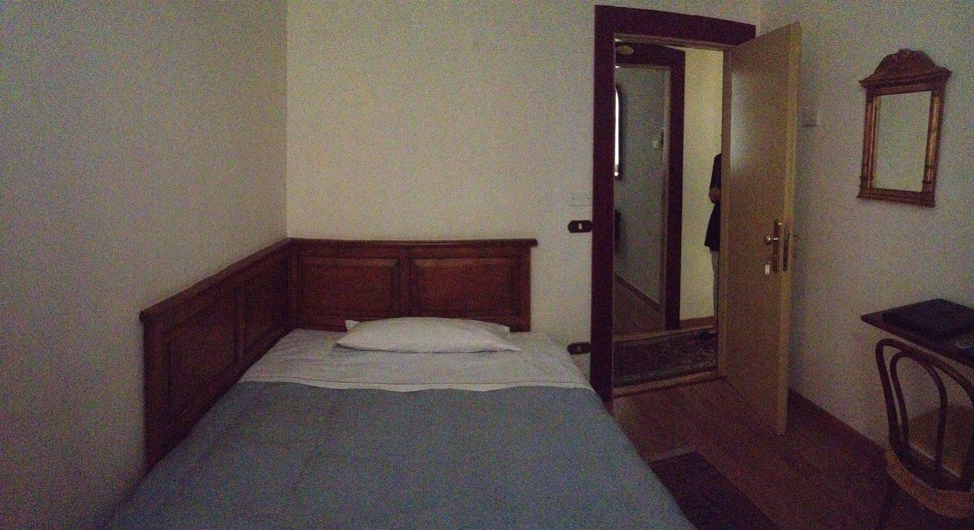 Al Castello Hotel 2*