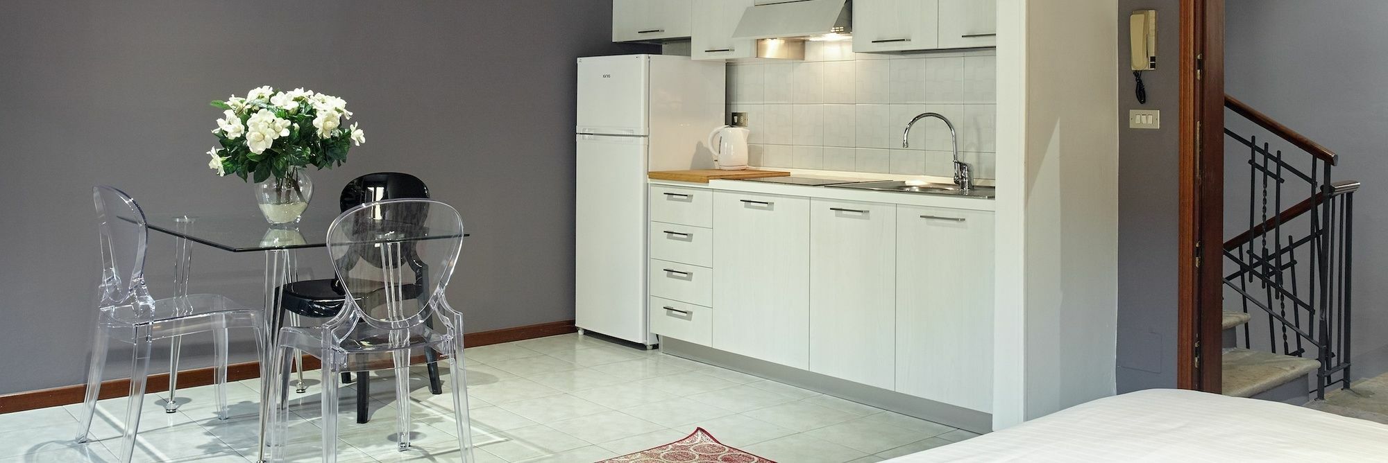 L'ospite Apartment *