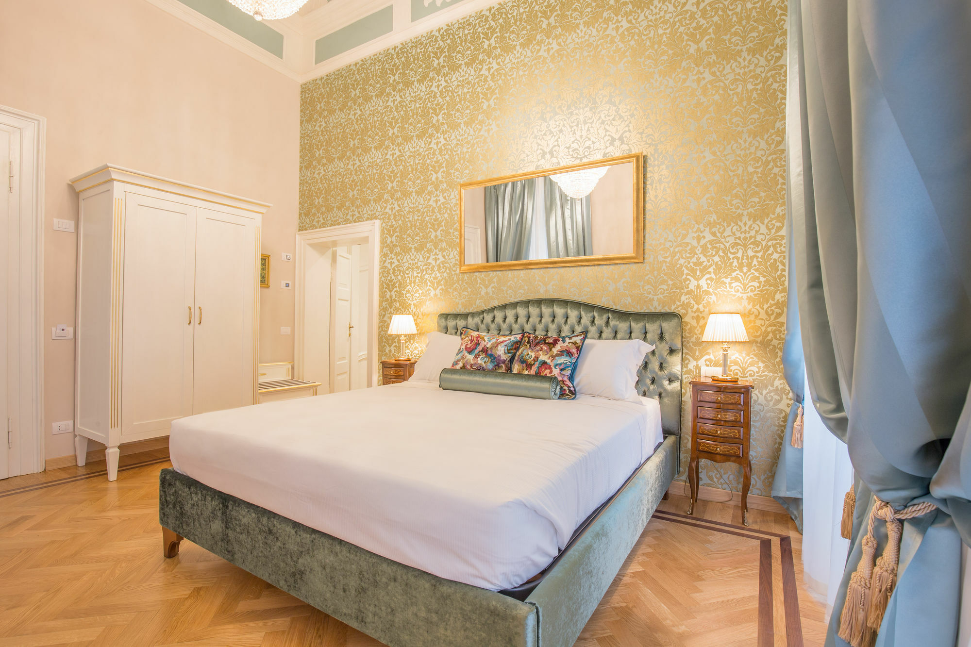 Palazzo Monga Boutique Guesthouse 4*