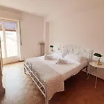 Pura Apartment
