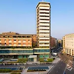 - Arena - Panoramic View - Central Apartment