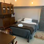 Genovesa 42