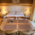 La Casetta Di Lina Rooms And Apartments