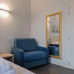 Stravagante Hostel & Rooms