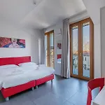 Stravagante Hostel & Rooms