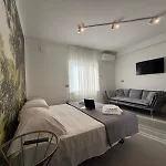 B&B Relax Rooms - Villa Segala 5A