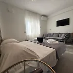 B&B Relax Rooms - Villa Segala 5A