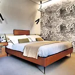 Riverview Suite