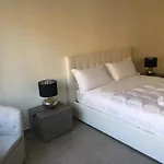3Jolie Rooms