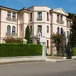 Residence Villa Mainard