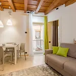 Vecchia Verona Rooms & Apartments