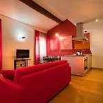 Verona For Rent Red Theater