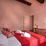 Verona For Rent Red Theater