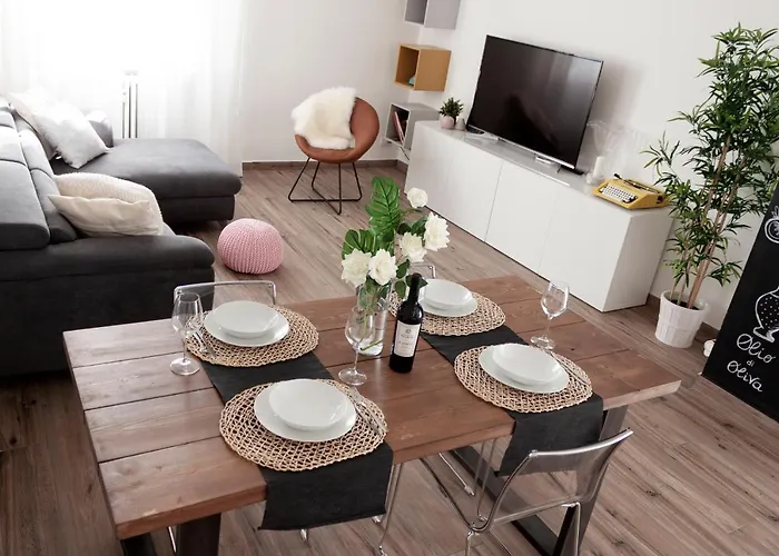 Lucky Home Near Train Station And City Center