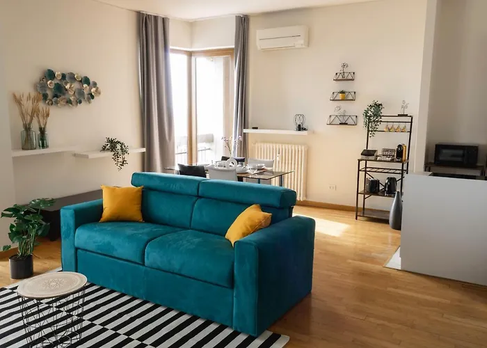 - Arena - Panoramic View - Central Apartment