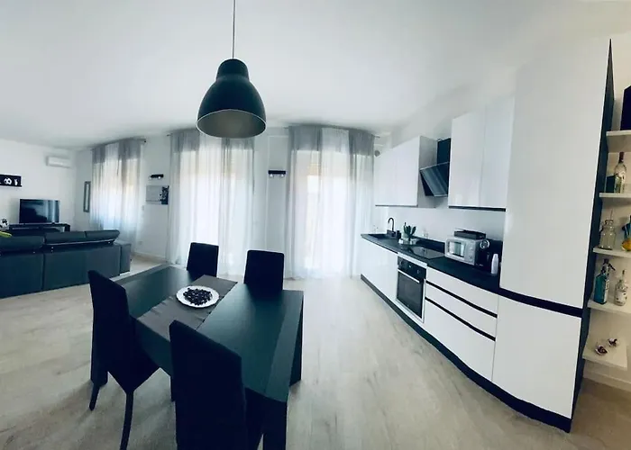 Sun Street Apartment
