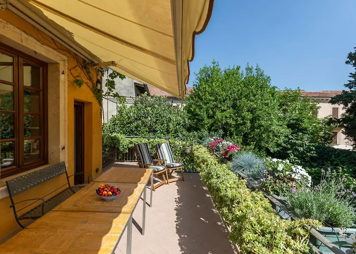 Giardino Giusti Home