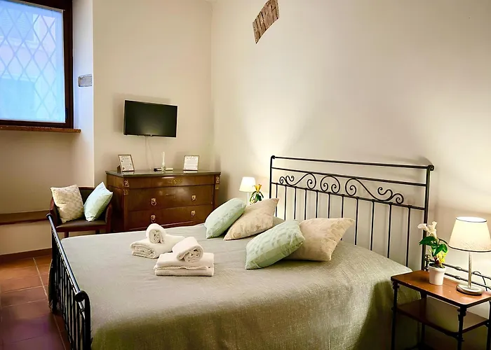 Arena In Love - Centre Rooms