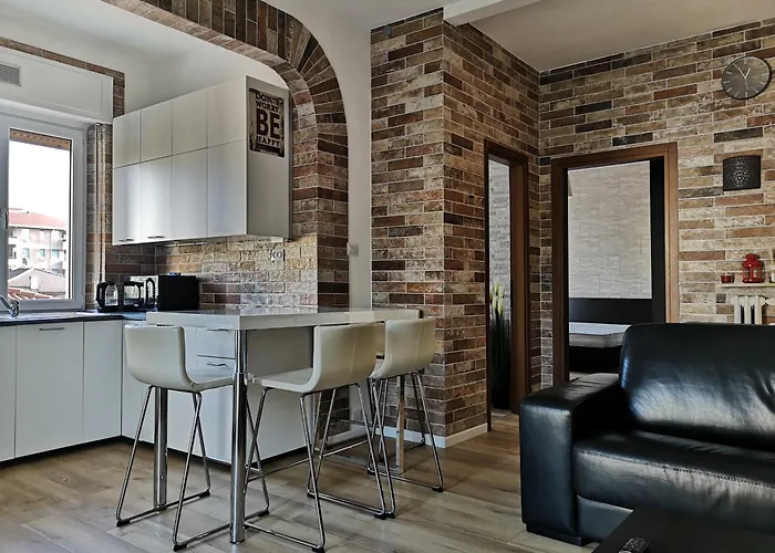 Queen East Verona Apartments