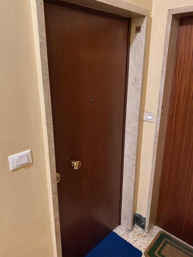 Stadio 1 - Monolocali Con Bagno Privato Apartment Verona