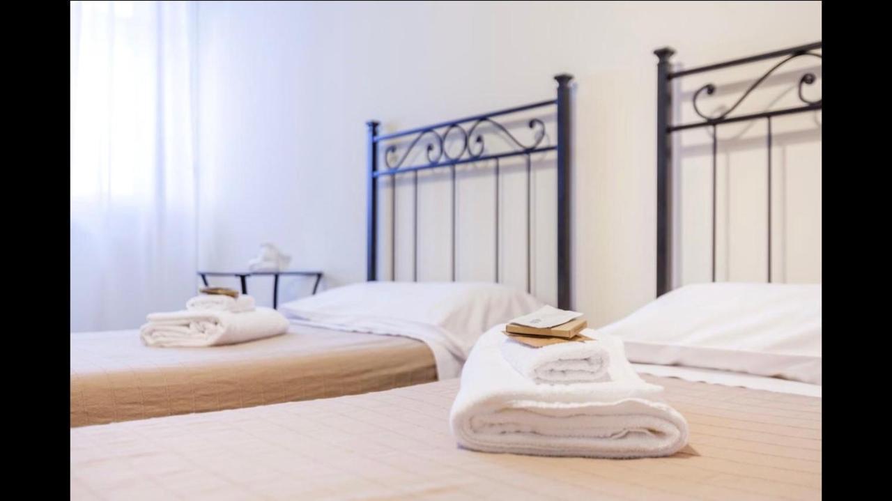 Bed & Breakfast Happiness - Center *