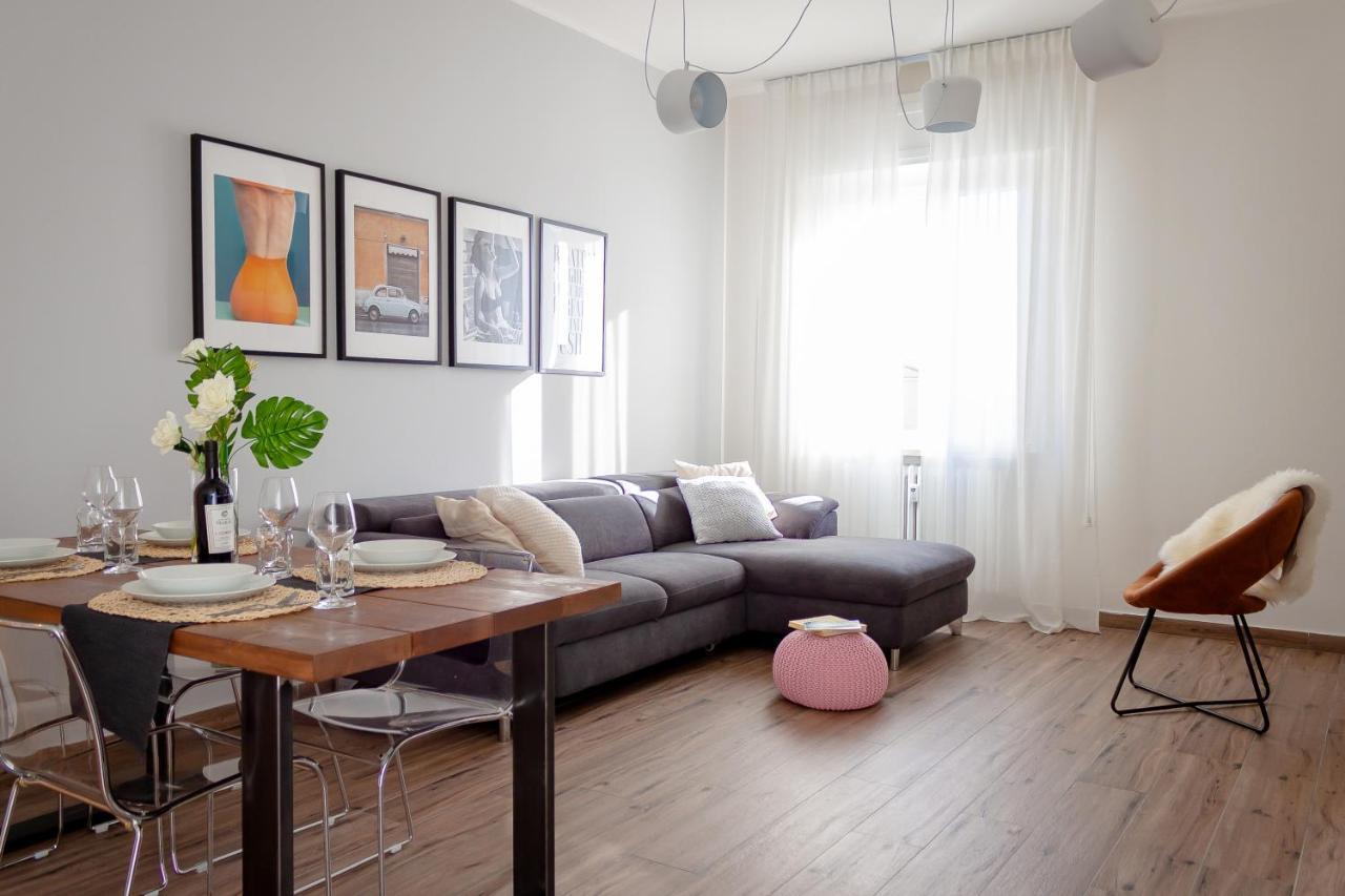 Lucky Near Train Station And Center Apartment