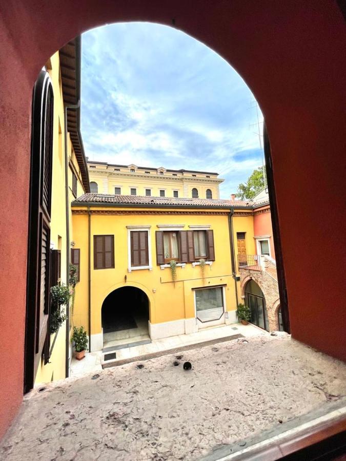 Apartment Domus - Ampia Moderna Casa Su 2 Piani Nel Cuore Di