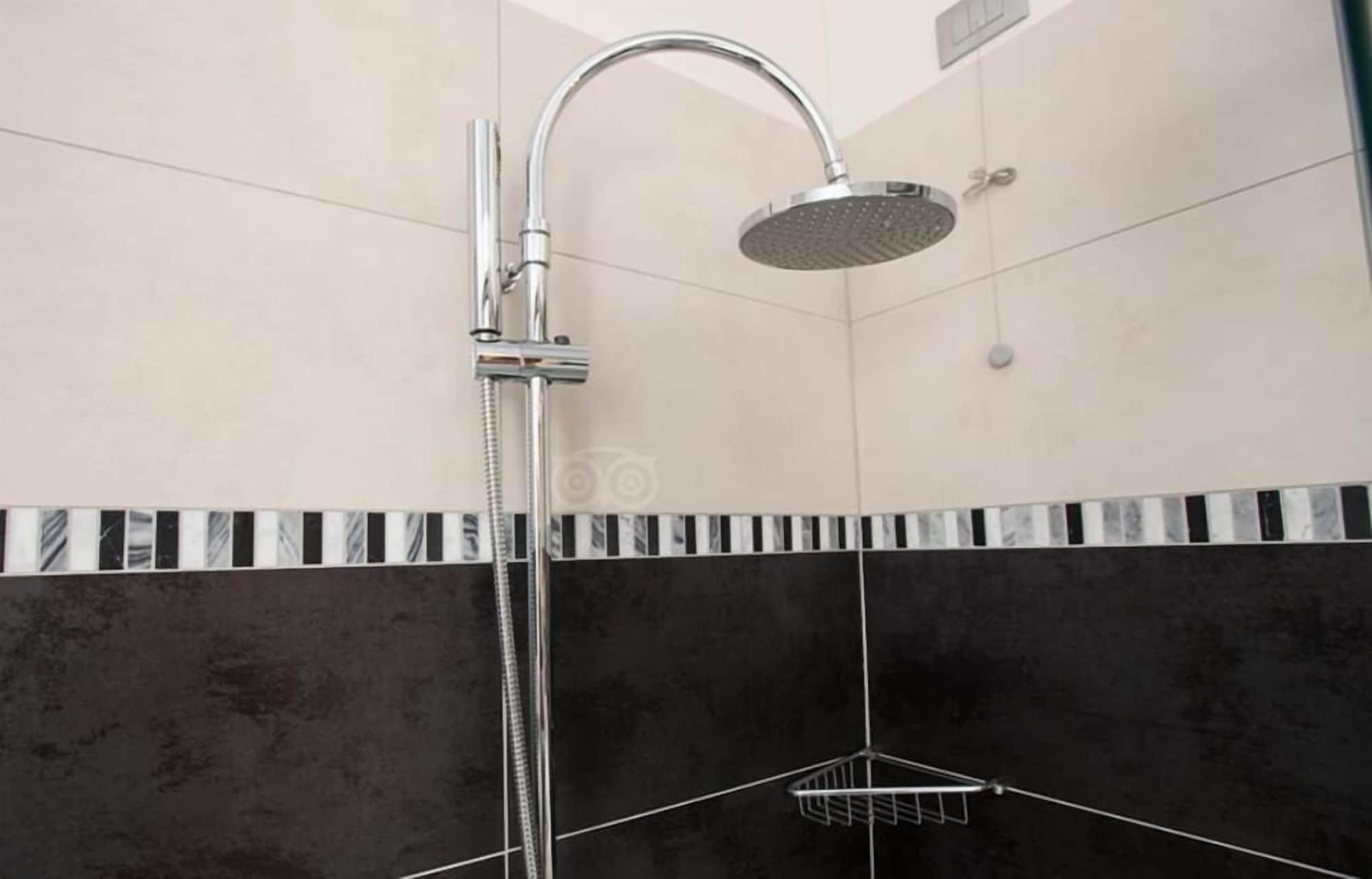 Hotel La Grotta 3*