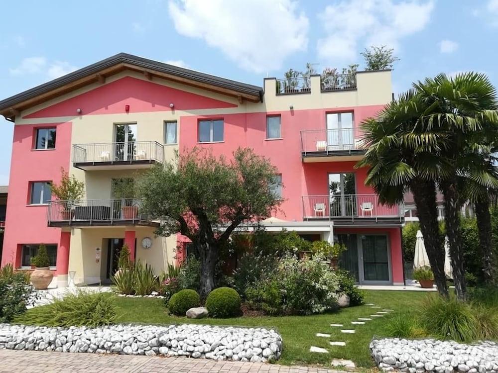 La Grotta