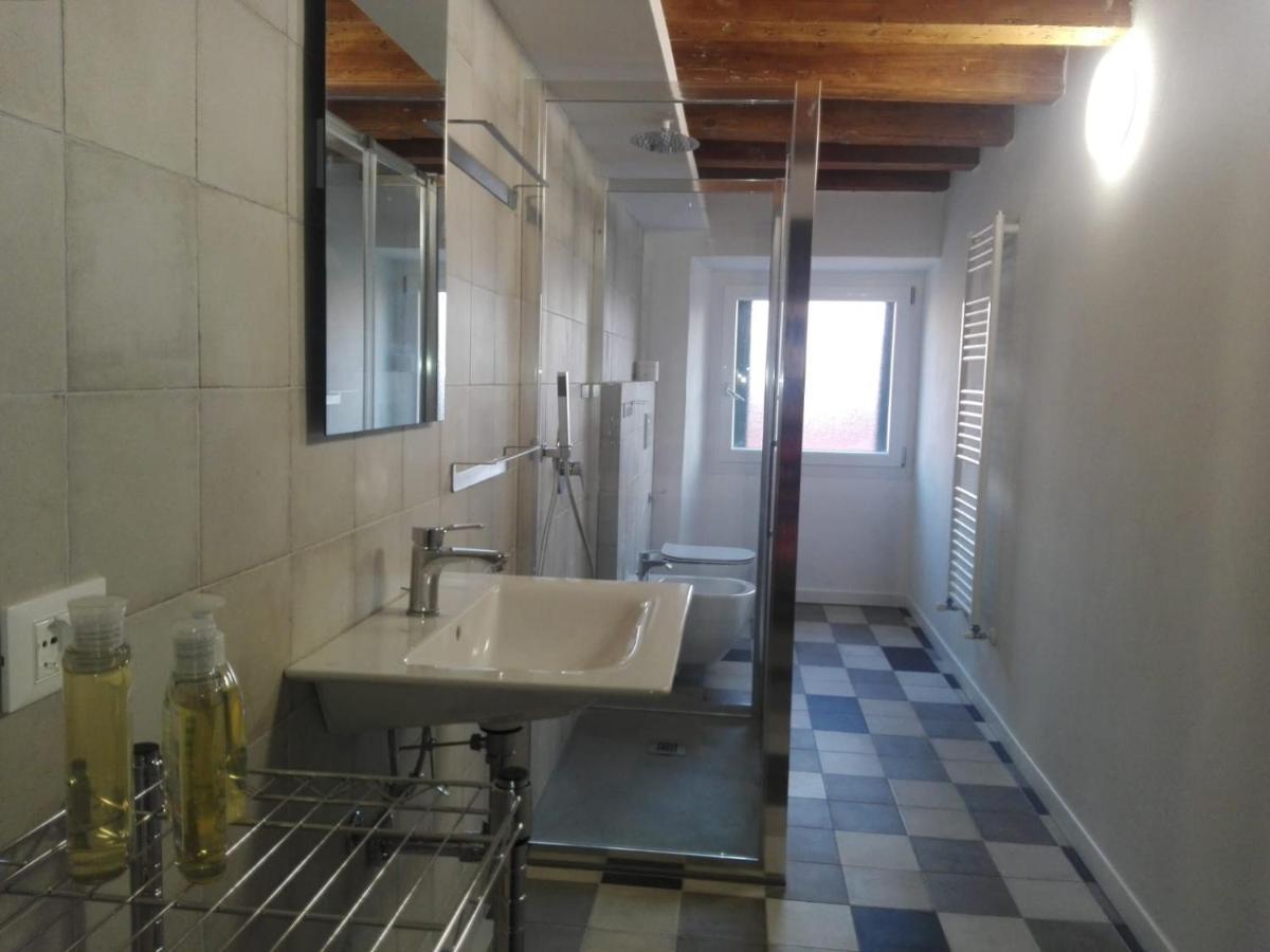 Huoneisto Circolo Vitale, Little