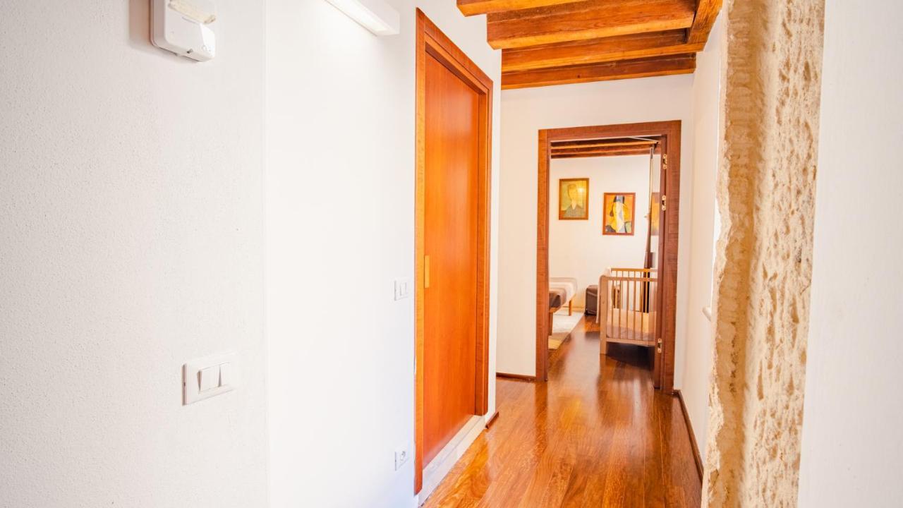 Residenza Corte Carnesali - Italian Homing Huoneisto *