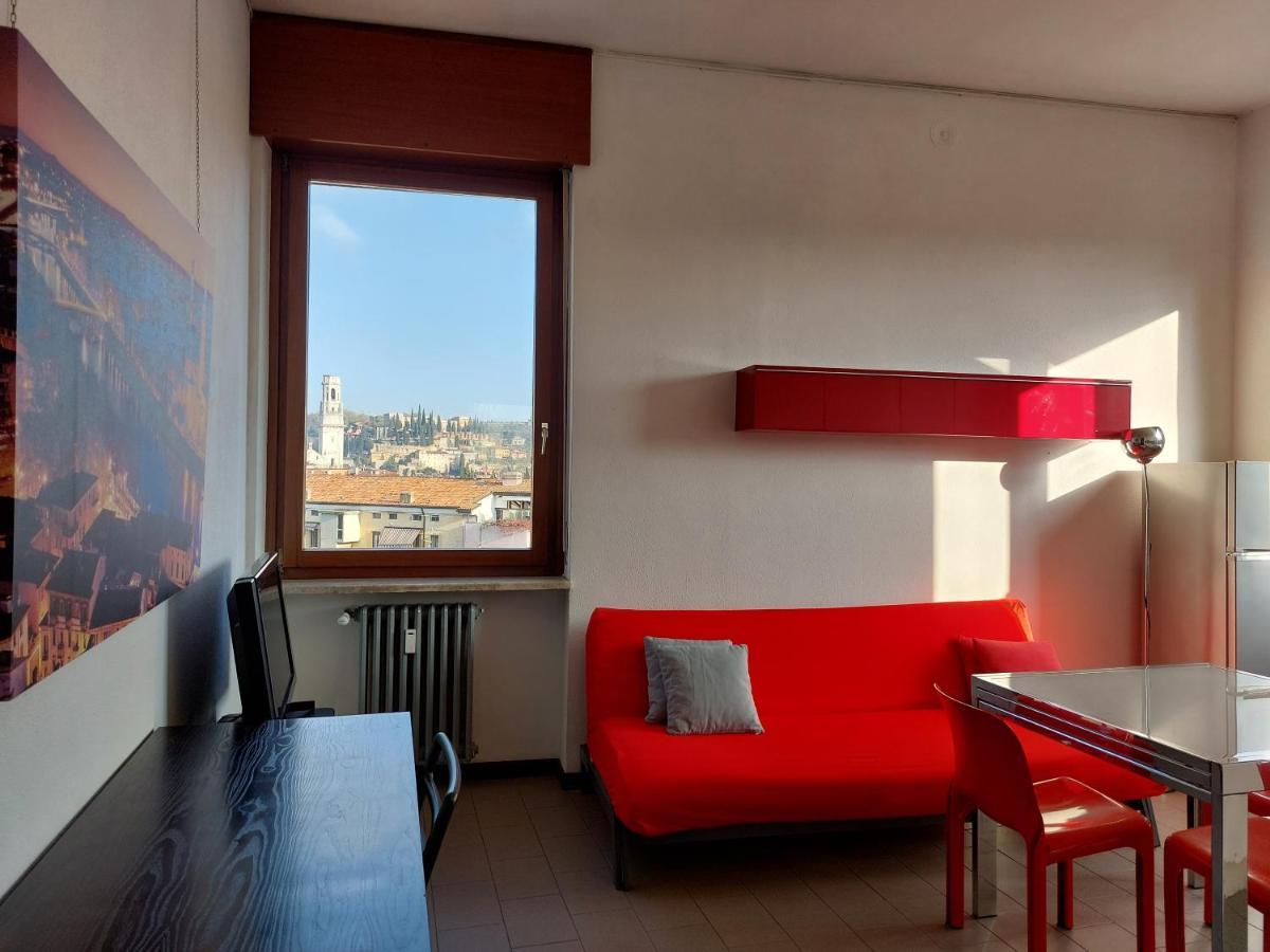 Dreaming Adige River Apartment Verona