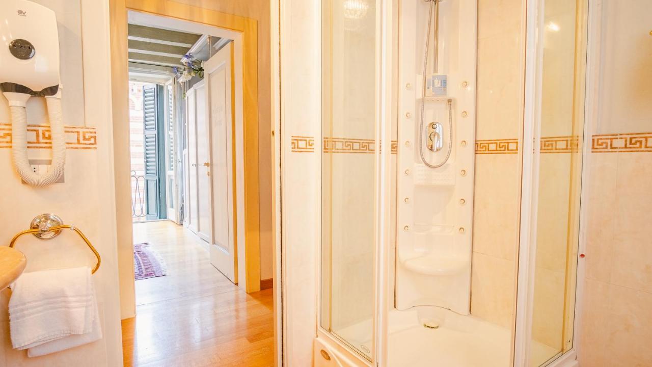 Domus Nova Palace - Italian Homing Guest house