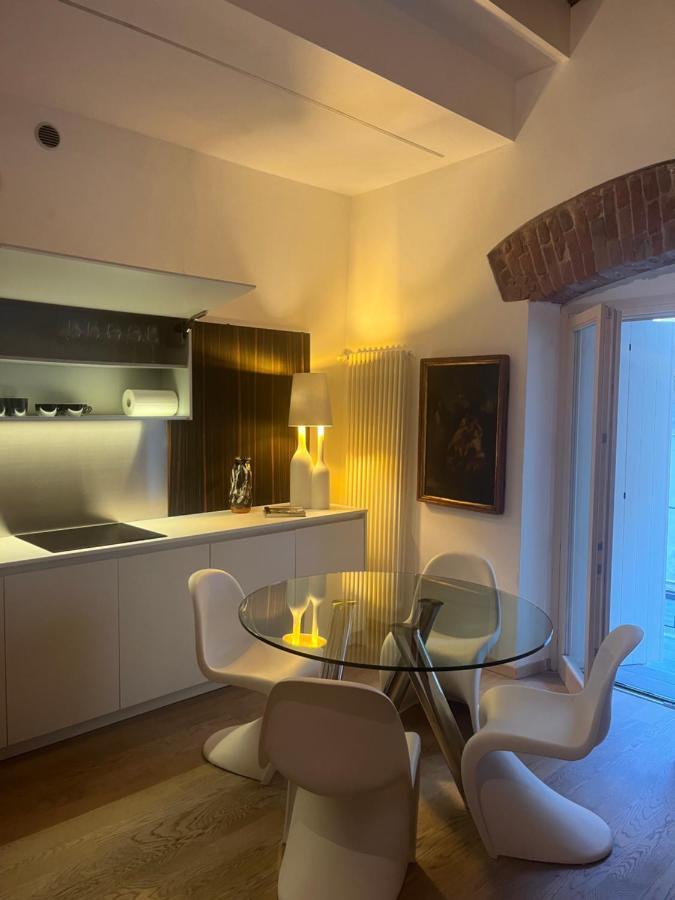 Apartment Juliet's Neighbours- Luxury *