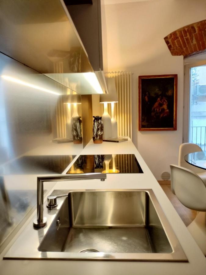 Juliet's Neighbours- Luxury Apartment *