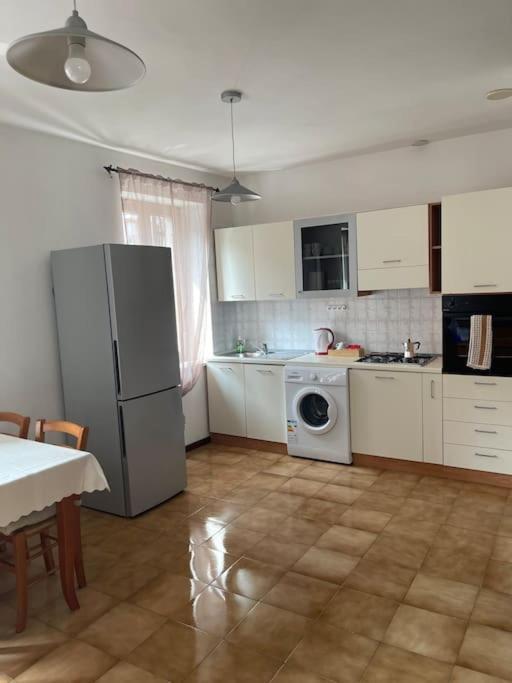 Zona Centro/ Fiera Apartment *