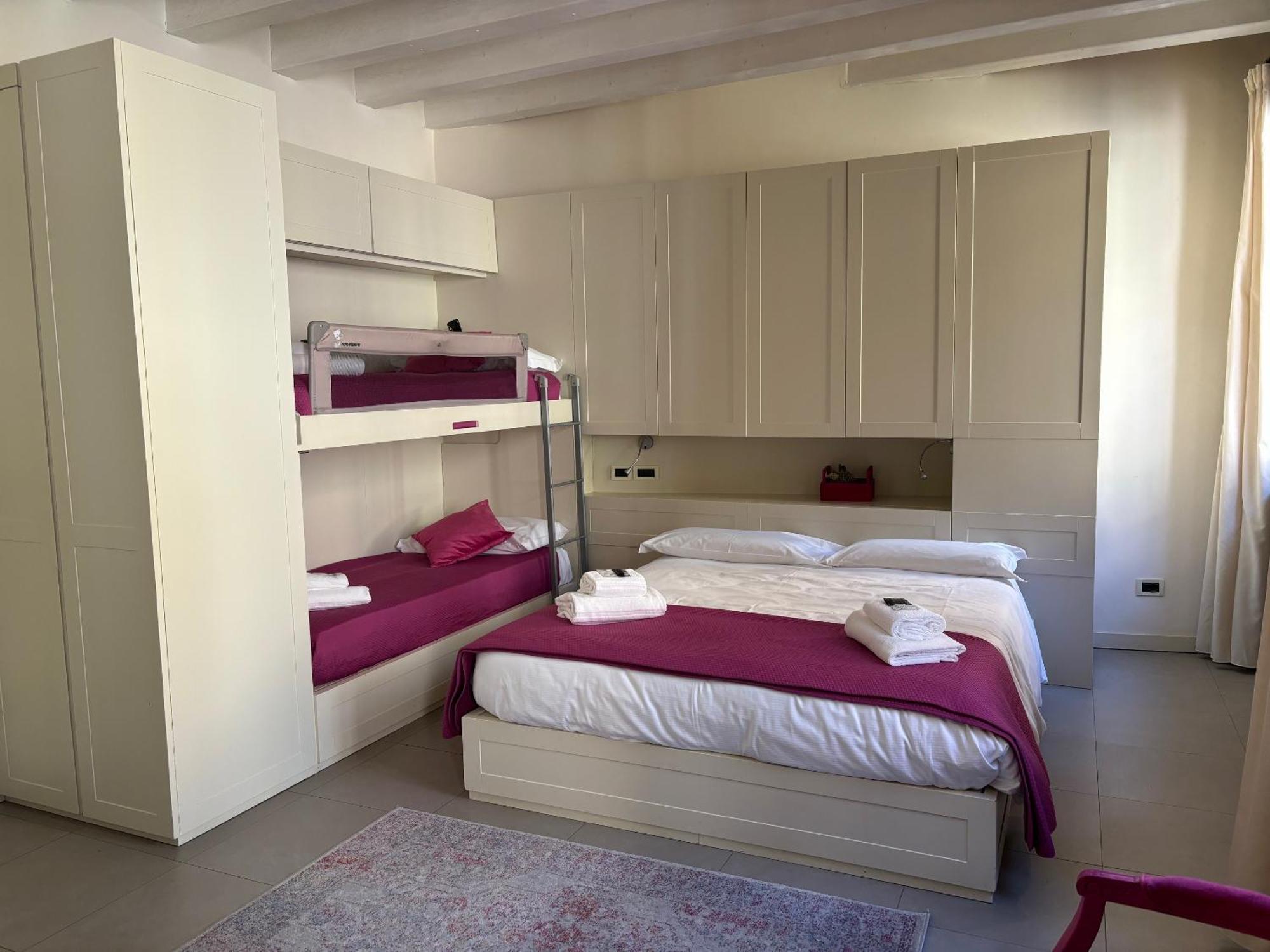 Loft 17 Arena Apartment *