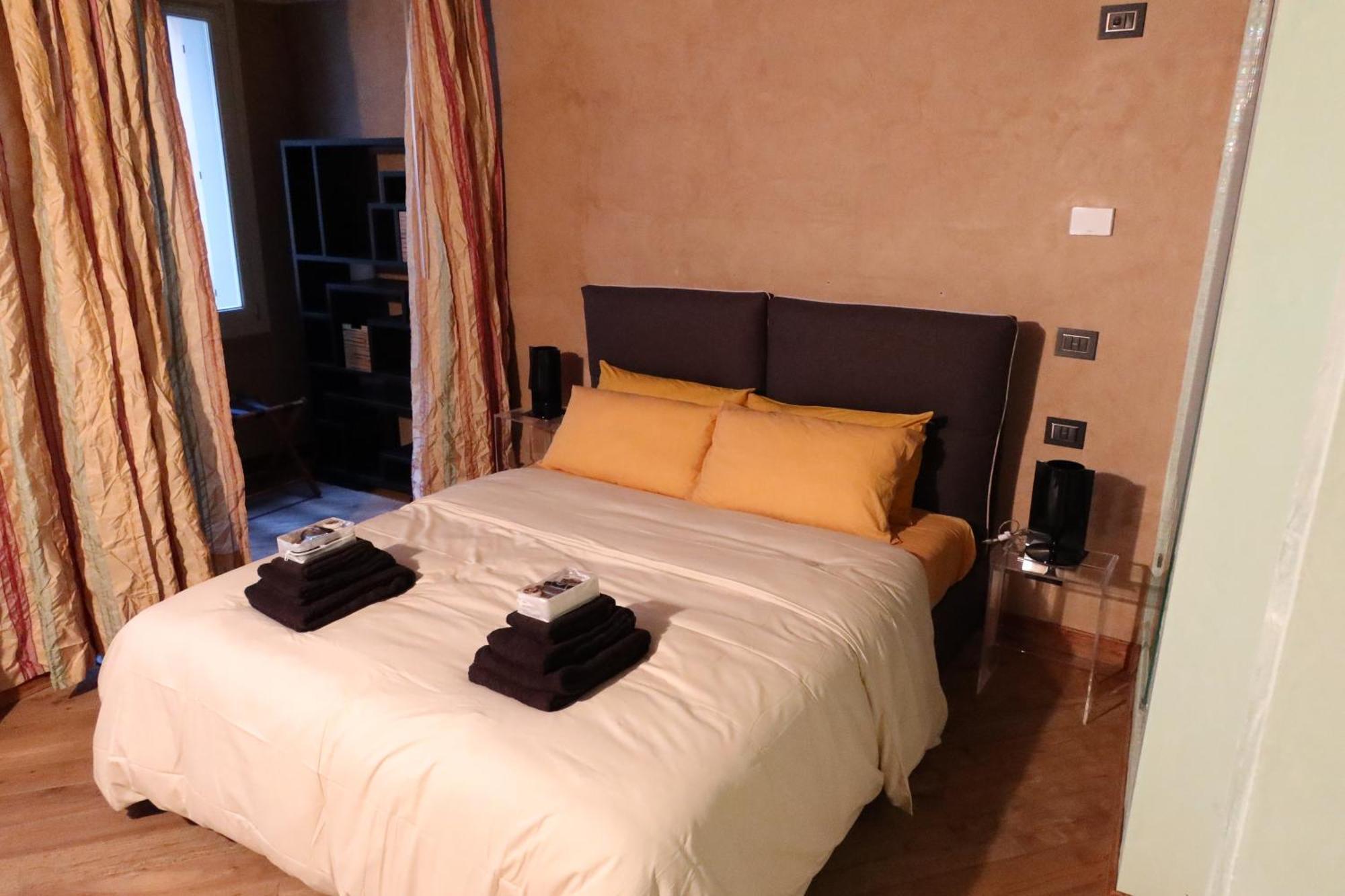 Luxury Flats Piazza Erbe, Floor 3 Appartamento *