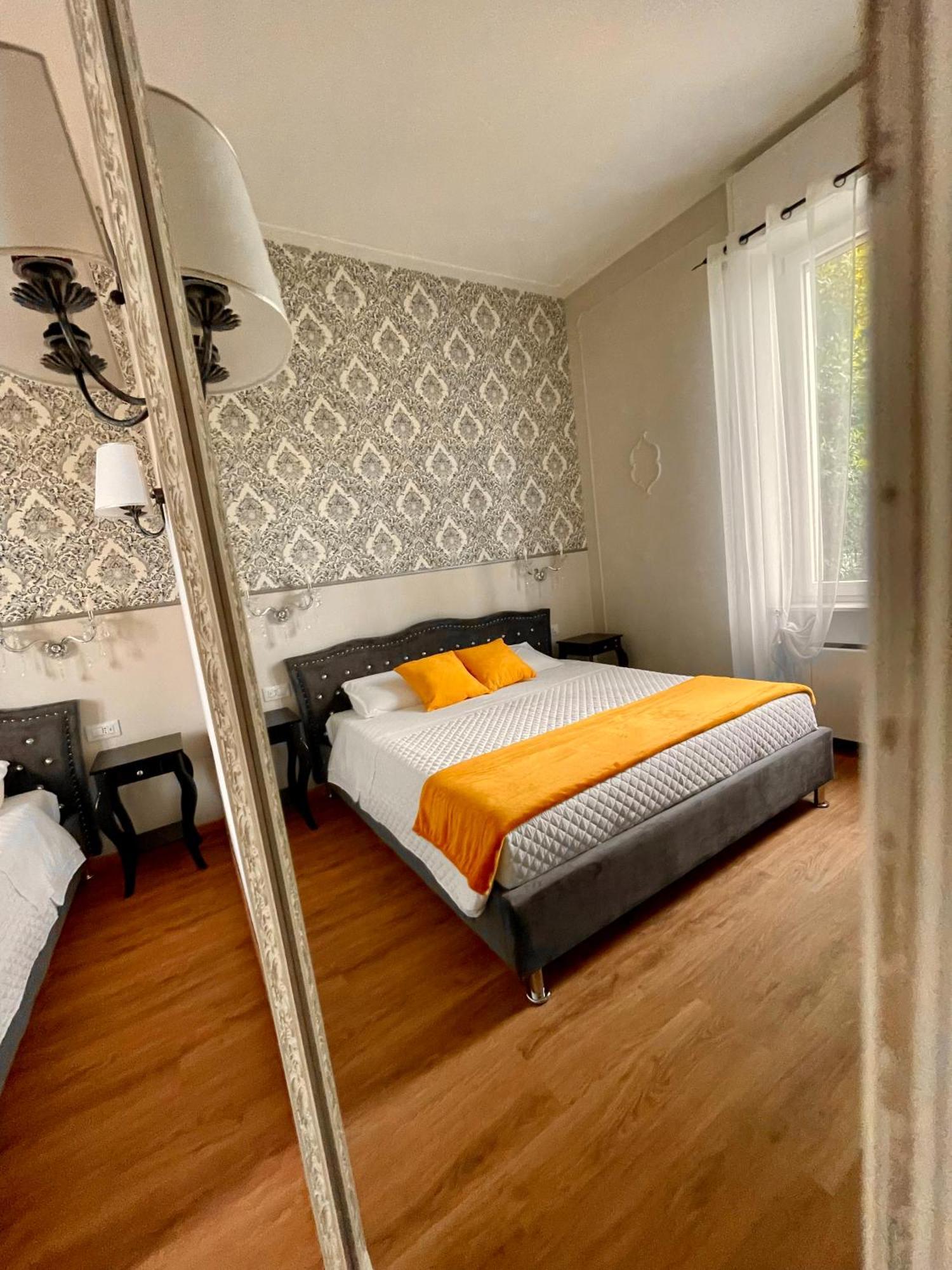 Domus 44 Guest house *