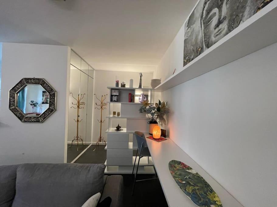 Apartment Elegant Relax Near Veron Center Fair Garda
