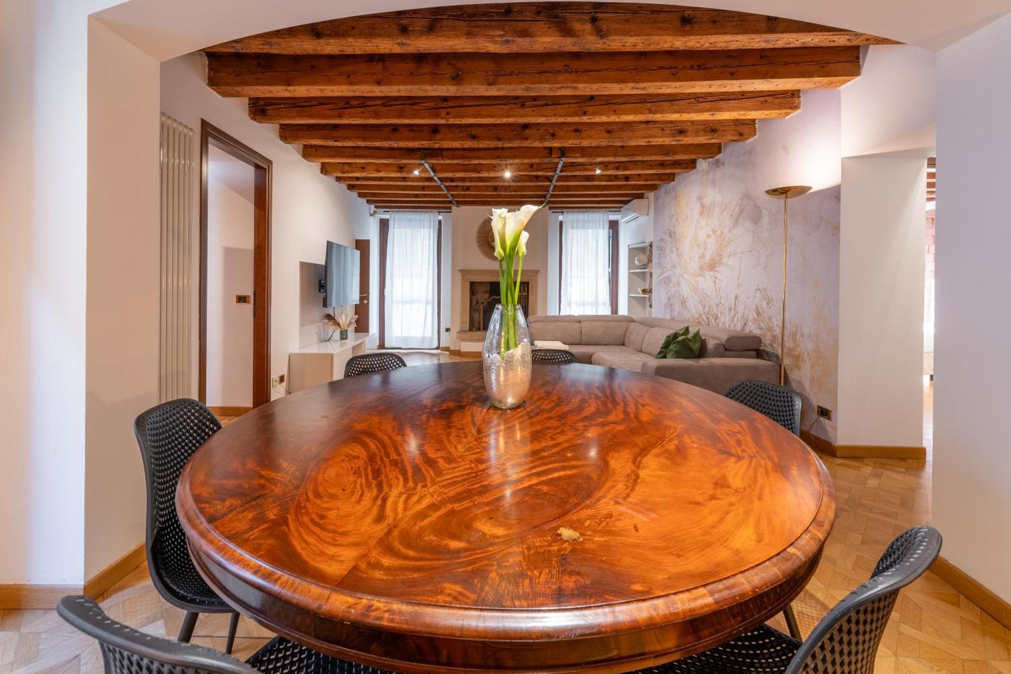 Sgarzerie Luxury Flat 2 120mq Apartment Verona