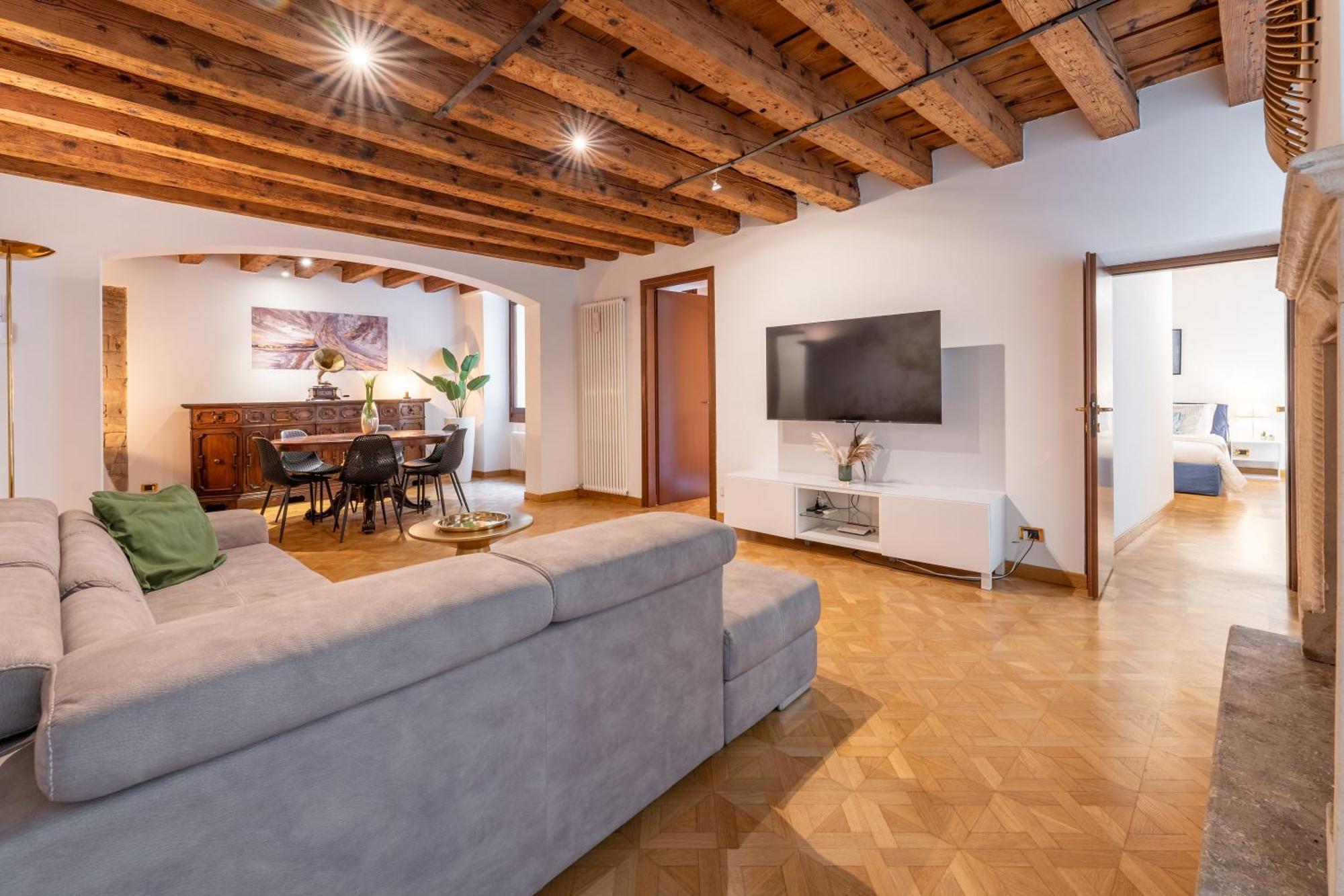 Sgarzerie Luxury Flat 2 120mq Apartment Verona